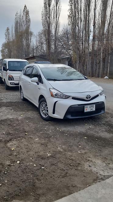 Фары передние для Toyota Prius V / Prius+ (кузов ZVW40/ZVW41