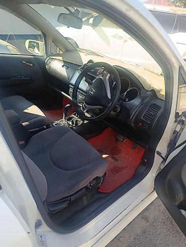 Honda: Honda Fit: 2005 г., 1.5 л, Автомат, Бензин, Хэтчбэк — 3