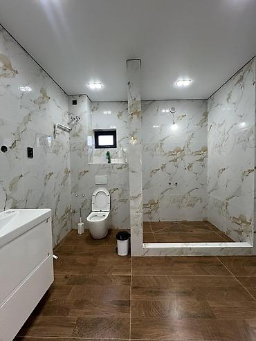 Продажа коттеджей и домов: Просторный дом с современным интерьером и качественной отделкой. - — 3