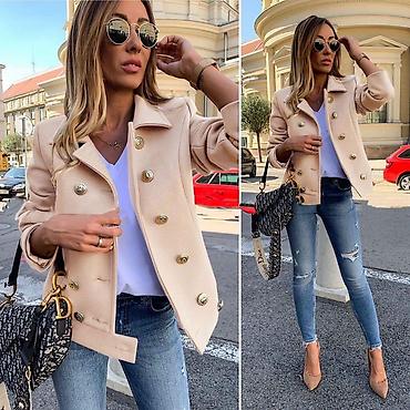 Ostale jakne, kaputi, prsluci: Kratki kaputici: 3000 dinara
Xs s m l — 2