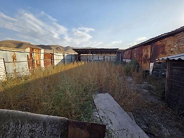 Продажа коттеджей и домов: 4 комнаты, 105 м², 20 соток, Бишкек, Ала-Тоо ж/м Собственник — 32