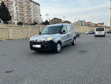 elantra 2015: Opel Combo: 1.3 l | 2015 il 176000 km Van body type — 3