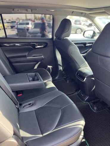 Toyota: Toyota Highlander: 2023 г., 2 л, Типтроник, Бензин, Кроссовер — 8