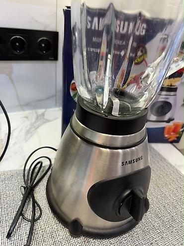 Блендер Samsung SN-3770 в корпусе из нержавеющей стали. Подходит для