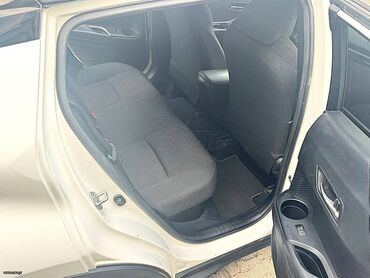 Toyota: Toyota C-HR: 1.8 l. | 2018 έ. SUV/4x4 — 9