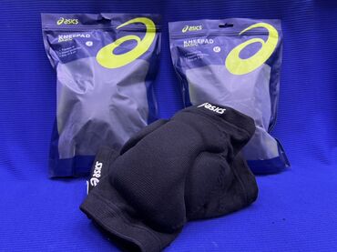 волейболный красовки: Наколенники ASICS Kneepad Basic (черные) - Назначение: волейбол
