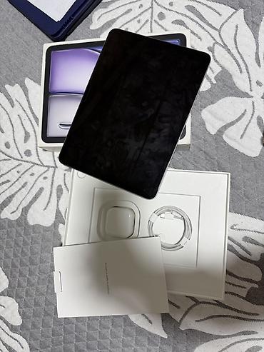 Планшеты: Планшет, Apple — 4