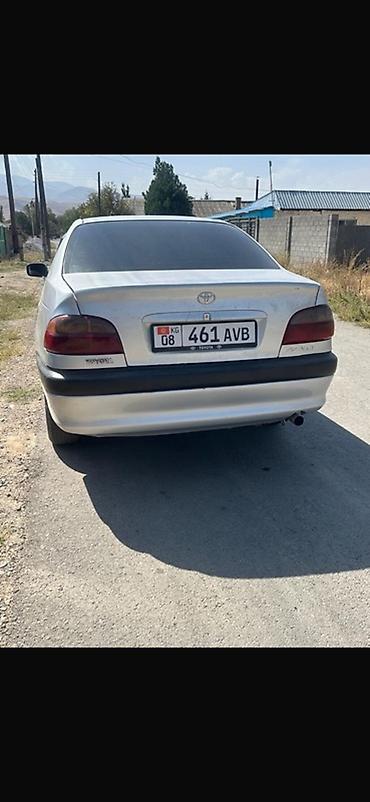 Toyota: Toyota Avensis: 2002 г., 1.6 л, Механика, Бензин, Седан — 3