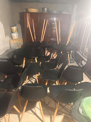 restoran stolu: Salam Stol Stullar yaxwı veziyyetdedı restoranda iwlenilib 3 ay — 2