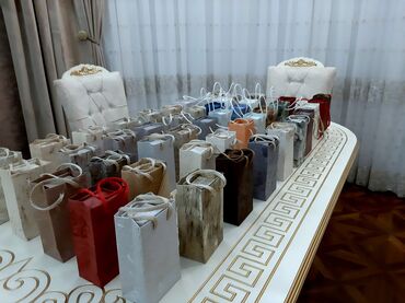 Ətriyyat: Hədiyyəlik Əti̇r, qutu, çanta KOMPLEKT. Hamsı bir yerdə cəmisi 8 — 8