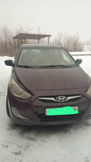 Hyundai: Hyundai Solaris: 2013 г., 1.6 л, Механика, Бензин, Седан