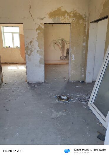 Həyət evləri və villaların satışı: Satılır: Həyət evi - Tək mərtəbəli, kirəmit tipli dam örtüklü fərdi — 3