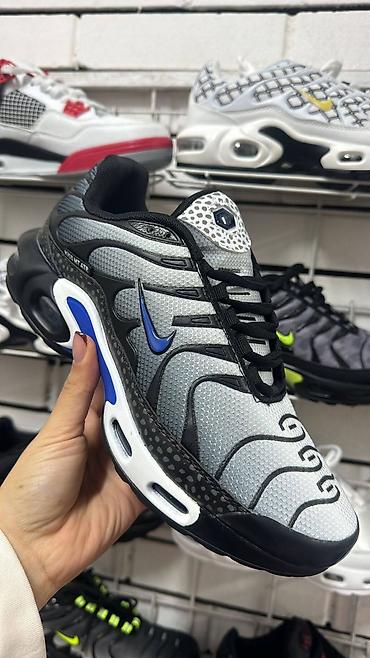 Patike: 41-46 za samo 3700 din — 5