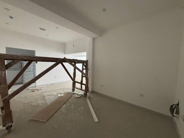 Digər kommersiya daşınmaz əmlakı: Nərimanov rayonu,Təbriz küçəsində yerləşən qeyri-yaşayış ümumi sahəsi — 8