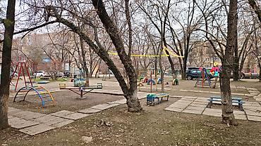 Продажа квартир: 3 комнаты, 70 м², Индивидуалка, 4 этаж, Старый ремонт — 9