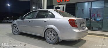 Chevrolet: Chevrolet Lacetti: 1.8 l | 2005 il Sedan — 9