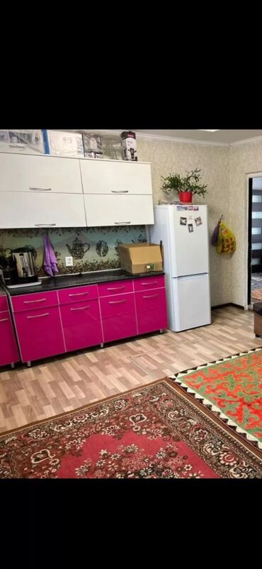 дом ысык ата: 80 м², 4 комнаты, Парковка, Забор, огорожен