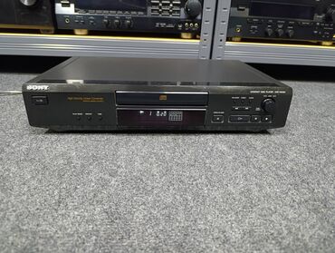 Pojačala i prijemnici: Sony CDP XE 220 Stereo Compact Disc Player Specifikacija Disc — 3
