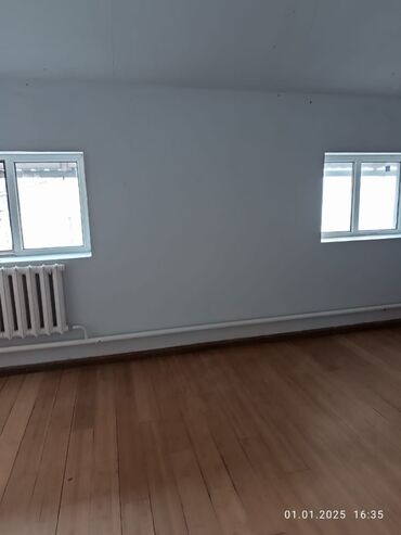 купить дом в орловке: 1 комната, 27 м², Индивидуалка, 3 этаж, Старый ремонт