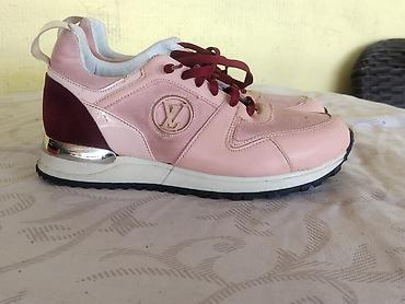 tods mokasine: Louis Vuitton Run Away roze patike - veličina 37 (Replika) Na prodaju — 4