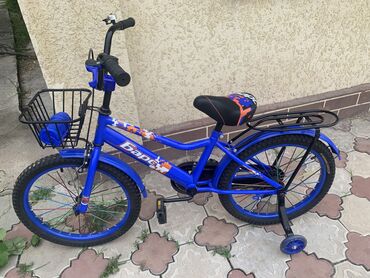 Велосипеды: Продаю 2 велосипеда. Синий новый, подростковый 5500 сом. Чёрный б/у