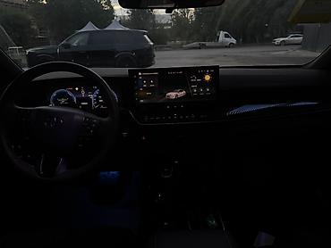 corolla 2016: Toyota Camry: 2026 г., Седан — 6