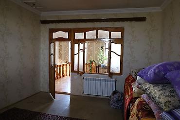 Həyət evləri və villaların satışı: 6 otaqlı, 300 kv. m, Orta təmir — 33