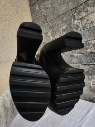 Čizme: Čizme, 35 — 9