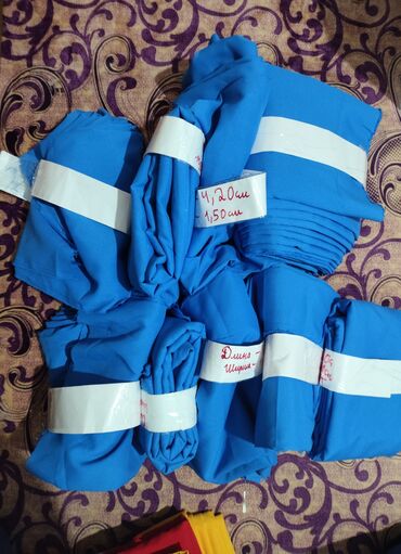 Другой текстиль: Продаю синтетические тканивсе кусками : Чёрный атлас 4 штуки длина — 3