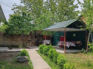 xırdalan ev: Salam qebele rayon vendam qesebesi vendam bazari marketler olan yolda — 5