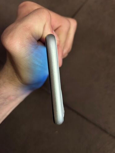 сколько стоит использованный айфон 11: IPhone 11, 64 ГБ, White Titanium, Face ID