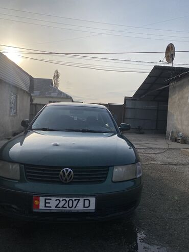 врасрочку авто: Volkswagen Passat: 1999 г., 1.6 л, Механика, Бензин, Седан