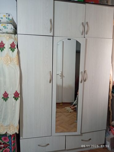 шифоньер с зеркалом: Шкаф для одежды, Прямой, ЛДСП