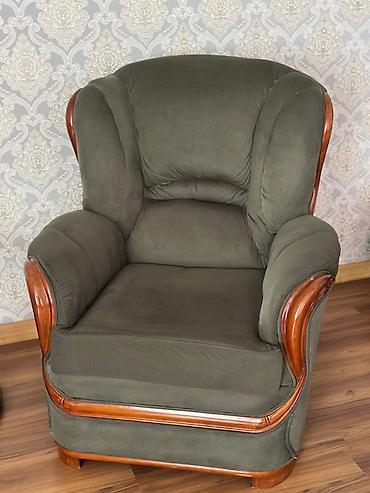 salon divan: Yaşıl rəngli yumşaq dəst – 3 yerlik divan + 2 ədəd kreslo - Üslub — 3