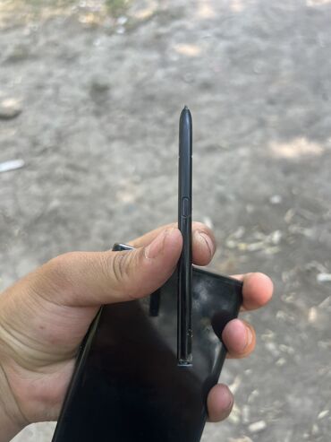 купить нерабочий телефон: Samsung Note 10, Колдонулган, 256 ГБ, түсү - Кара, 1 SIM, 2 SIM