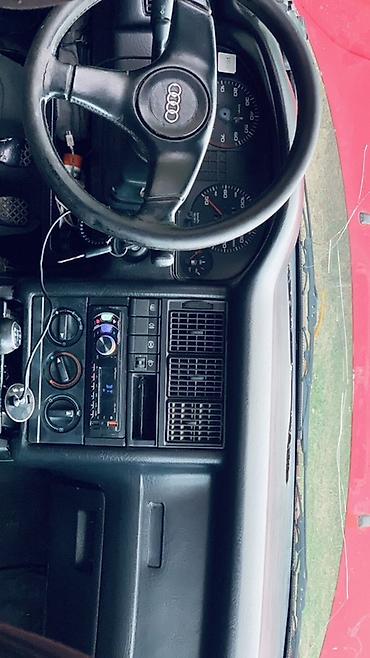 mazda 3: Audi 80: 1990 г., 1.8 л, Механика, Бензин, Седан — 9