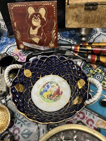 Digər əntiq əşyalar: Məişət və bəzək əşyalarından ibarət nostalji kolleksiya - Qızılı — 3