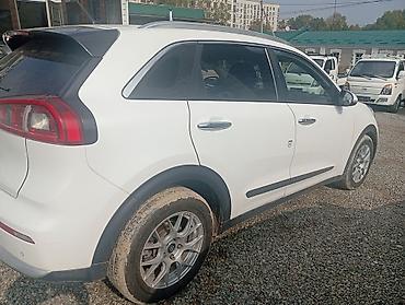 Kia: Kia Niro: 2018 г., 1.6 л, Автомат, Гибрид, Кроссовер — 2