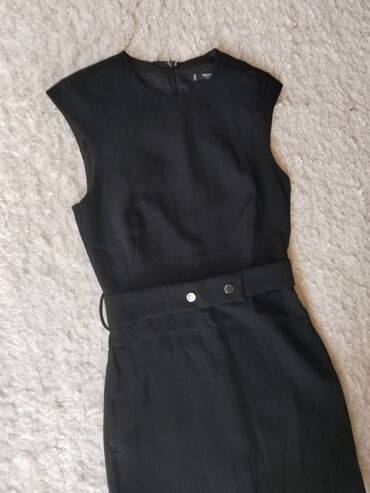 kozna haljina zara: Mango XS (EU 34), color - Black, Cocktail, Short sleeves