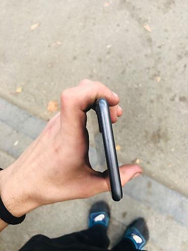 iphone 13 gence: IPhone 8 Plus, Jet Black, Barmaq izi — 5