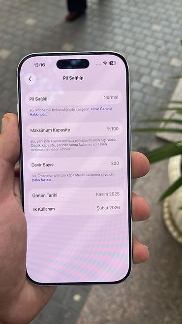 en ucuz macbook pro: IPhone 17 Pro, Ağ, Simsiz şarj — 3
