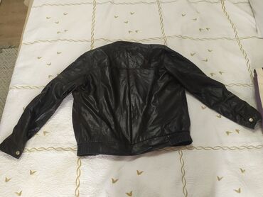 классические мужские куртки: Мужская куртка, 2XL (EU 44), Boss, Новый, цвет - Черный, Самовывоз, Платная доставка