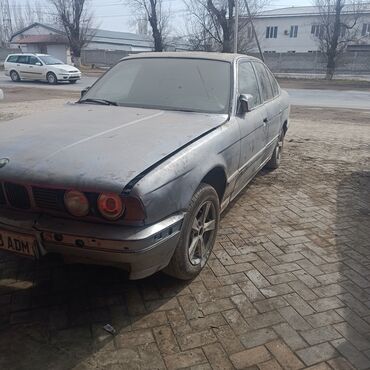 авто срочно продам: BMW 5 series: 1991 г., 2 л, Механика, Бензин, Седан