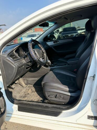 Hyundai: Hyundai Sonata: 2019 г., 2 л, Автомат, Газ, Седан — 6