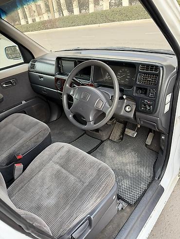 Honda: Honda Stepwgn: 2001 г., 2 л, Автомат, Бензин, Минивэн — 9