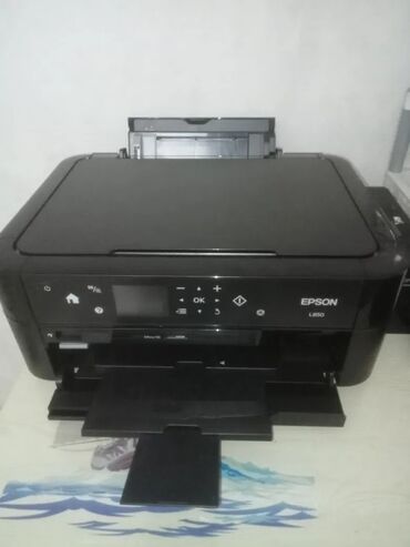 Printerlər: Epson L850
Qalofkasinda cuzi problem var. whatsappa yazin