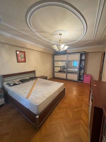 Uzunmüddətli kirayə mənzillər: Tibb Universitetiynen üzbəüz 9 mərtəbəli binanın 7-ci mərtəbəsində -da lalafo.az — 4 Uzunmüddətli kirayə mənzillər: Tibb Universitetiynen üzbəüz 9 mərtəbəli binanın 7-ci mərtəbəsində — 4