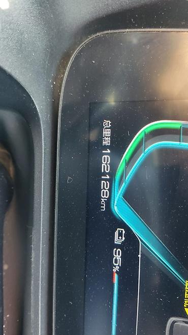 BYD: BYD E2: 2020 г., Электромобиль, Хэтчбэк — 10