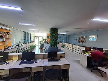 Kommersiya daşınmaz əmlakı: İcarəyə verilir 2 otaqlı ofis 200 m², Gənclik m. Daha 7 şəklə bax — 5
