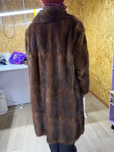 Шубы: Шуба из натурального меха норки, длина миди/ниже колена. Классический — 5